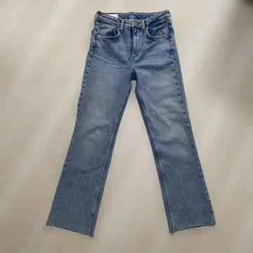 [ ZARA ] TRF 크롭 플레어 하이라이즈 데님 팬츠 34