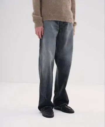 AURALEE FADED HEAVY DENIM PAINTER 3