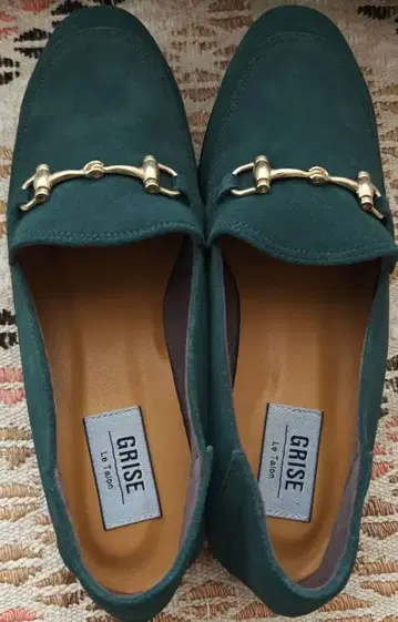 [ 미사용 새상품 ] 다크 그린 스웨이드 로퍼