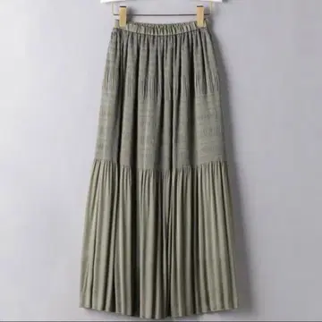 유나이티드 애로우즈 플리츠 스커트