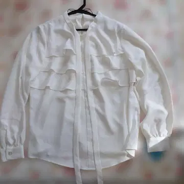 화이트 프릴 리본 긴팔 블라우스 L