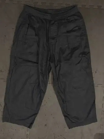 COS 코스 린넨 크롭 팬츠 블랙 남성용 M 사이즈