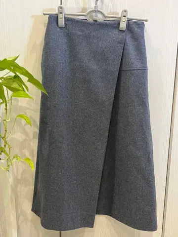 COS 울 랩 스커트