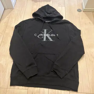 CALVIN KLEIN JEANS 블랙 후드티