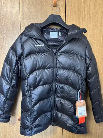 MAMMUT 후드 부착 다운 자켓 블랙