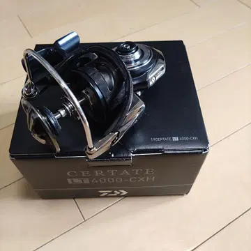 다이와 19 셀테이트 LT4000-CXH (스풀 핸들 없음)