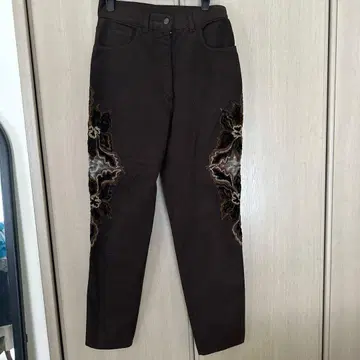 꽃무늬 자수 브라운 데님