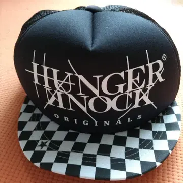 HUNGER KNOCK 스냅백 캡