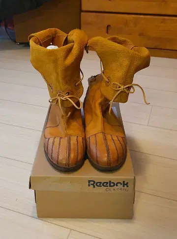 Lucruca 레이스업 부츠