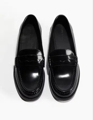 블랙 로퍼 가죽 신발