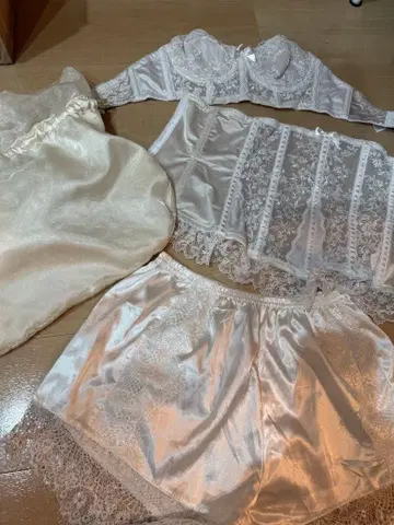 세모아 브라이덜 이너 세트 C70 화이트