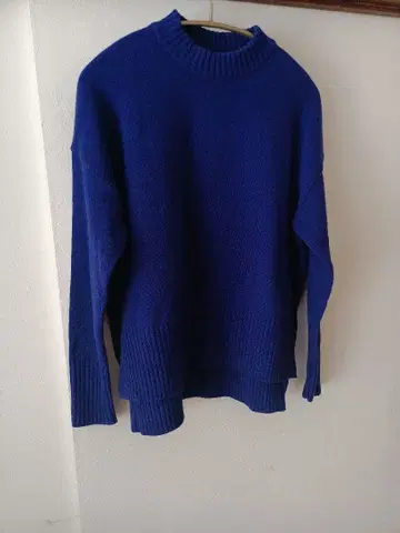 NARU 태즈매니아 램 코모도 니트 로얄 블루 미사용 새상품