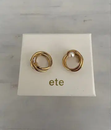 ete 에테 펄 & 비쥬 리버서블 루프 이어커프