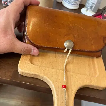 고로즈 2단 접이식 지갑 새들 컬러