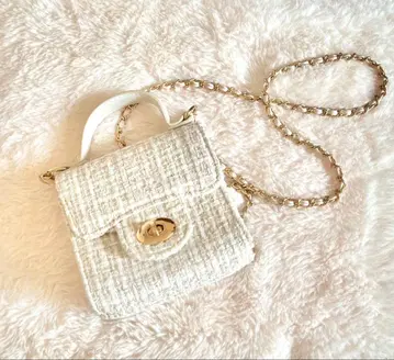 화이트 트위드 숄더백