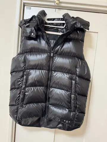 타트라스 POSEIDONE 다운 베스트 샤이니 가공 블랙 03 L