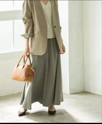 Noble/패널 소프트 플레어 스커트