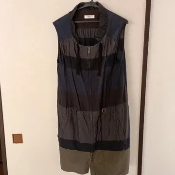 피노레 L40 스트라이프 슬리브리스 베스트