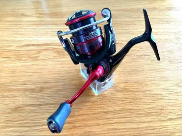 [ 새상품급, 커스텀품 ] 다이와 18월하미인 MX LT2000S-P