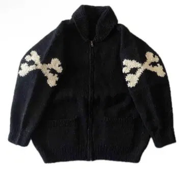 Macmahon Knitting Mills 스컬 카우 니트