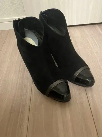 언타이틀 블랙 스웨이드 부티