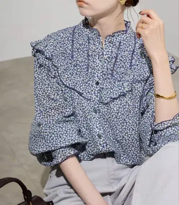 SLOBE IENA 프릴 핀턱 블라우스 꽃무늬 블루
