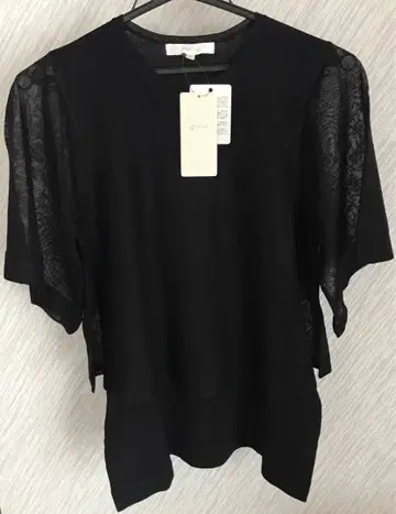 미사용 새상품 택 포함 시어 반팔 티셔츠 M 블랙 (grove)