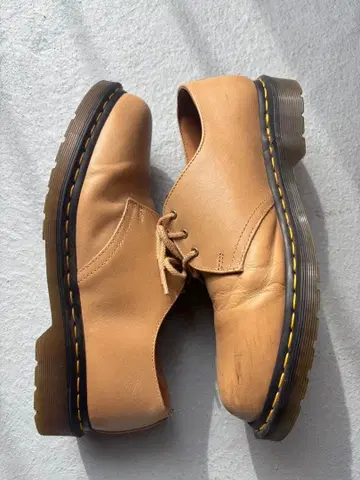 닥터마틴 3홀 베이지