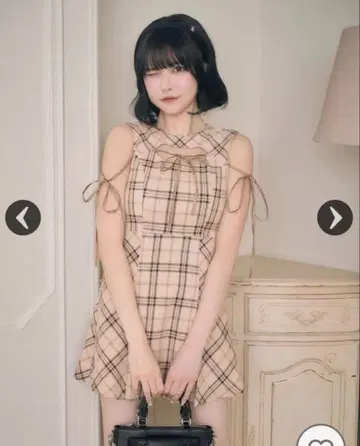 미셸 마카롱 프론트 오픈 체크 미니 원피스