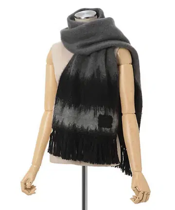 2022년 홀리데이 머플러 블랙