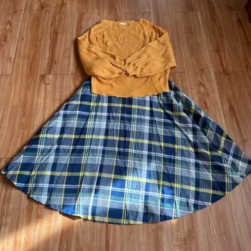 머스타드 리브 니트 스웨터 & 체크 스커트 세트