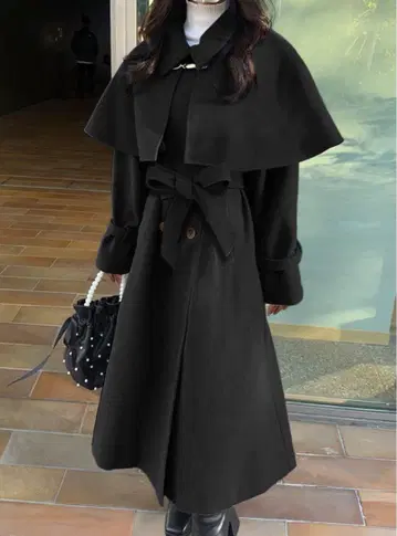 케이프 포함 롱 코트