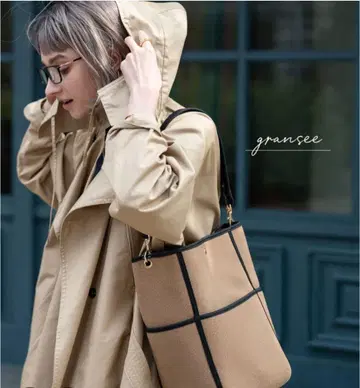 [새상품급] 헤이니 그랑세 숄더백 캔버스 가죽 파이핑 A4 세로형