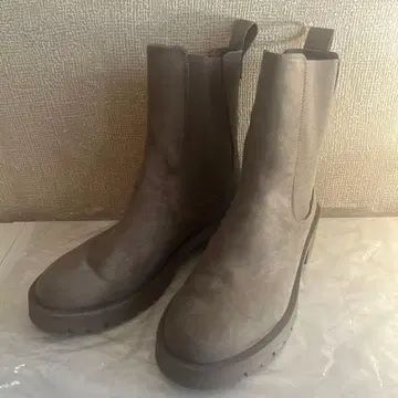 1회 착용 새상품급 H&M 브라운 사이드 고어 부츠 39 (24.5)