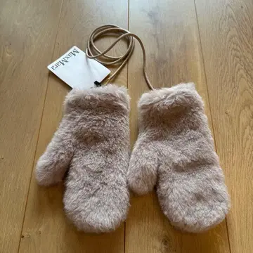 퍼 미튼 장갑 베이지 스트랩 포함