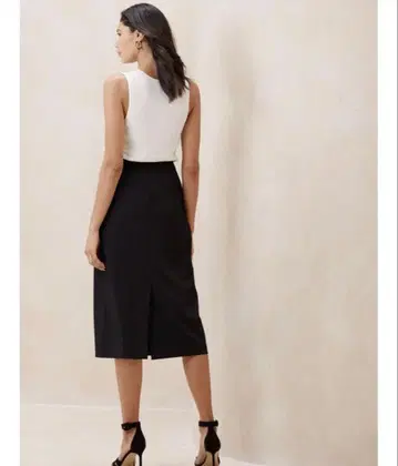 바나나 리파북 블랙 펜슬 스커트