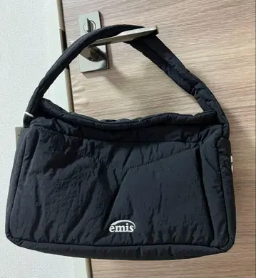 emis 핸드백 블랙