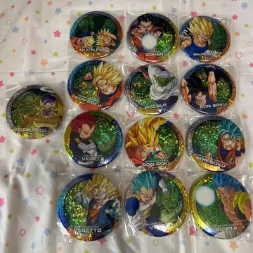 드래곤볼 캔뱃지 묶음 판매