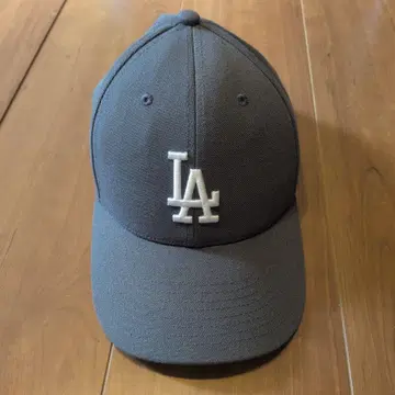 Nike LA 로고 야구 모자 그레이