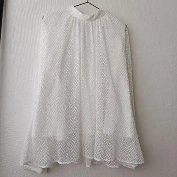 [ 새상품급 ] 야마다야 FENNEL 화이트 레이스 긴팔 블라우스 페넬