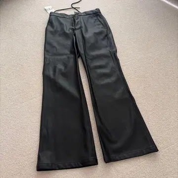 ZARA 가죽 팬츠