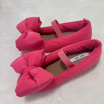 리본 포함 핑크 플랫슈즈