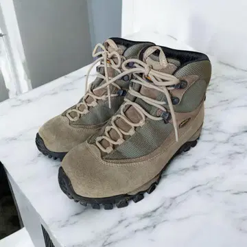 AKU 액 AIR8000 GORE-TEX 여성용 등산화 22.5cm