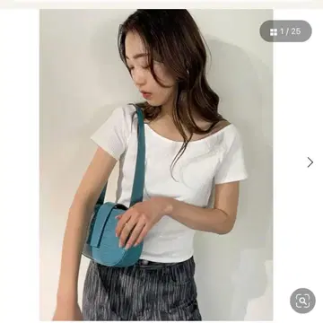 EMODA 핏 T셔츠 화이트 즉시 구매 당일 발송