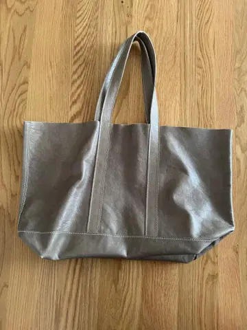 que 가죽 토트백