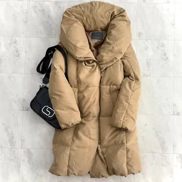 스픽 앤 스팬 피치 타프타 다운 숄 컬러 베이지