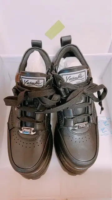 YOSUKE 통굽 레이스업 스니커즈 23.5cm