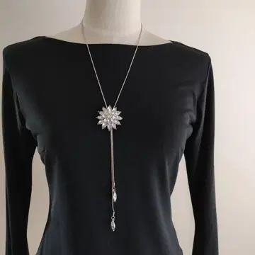 크고 화려한 꽃이 돋보이는 멋진 루프 타이 목걸이 사교댄스 파티 외출에