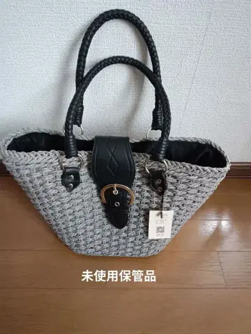 그레이와 블랙의 바스켓백 미사용 보관품