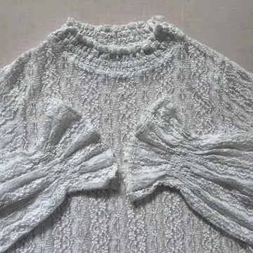 화이트 레이스 셔츠 블라우스 플레어 소매